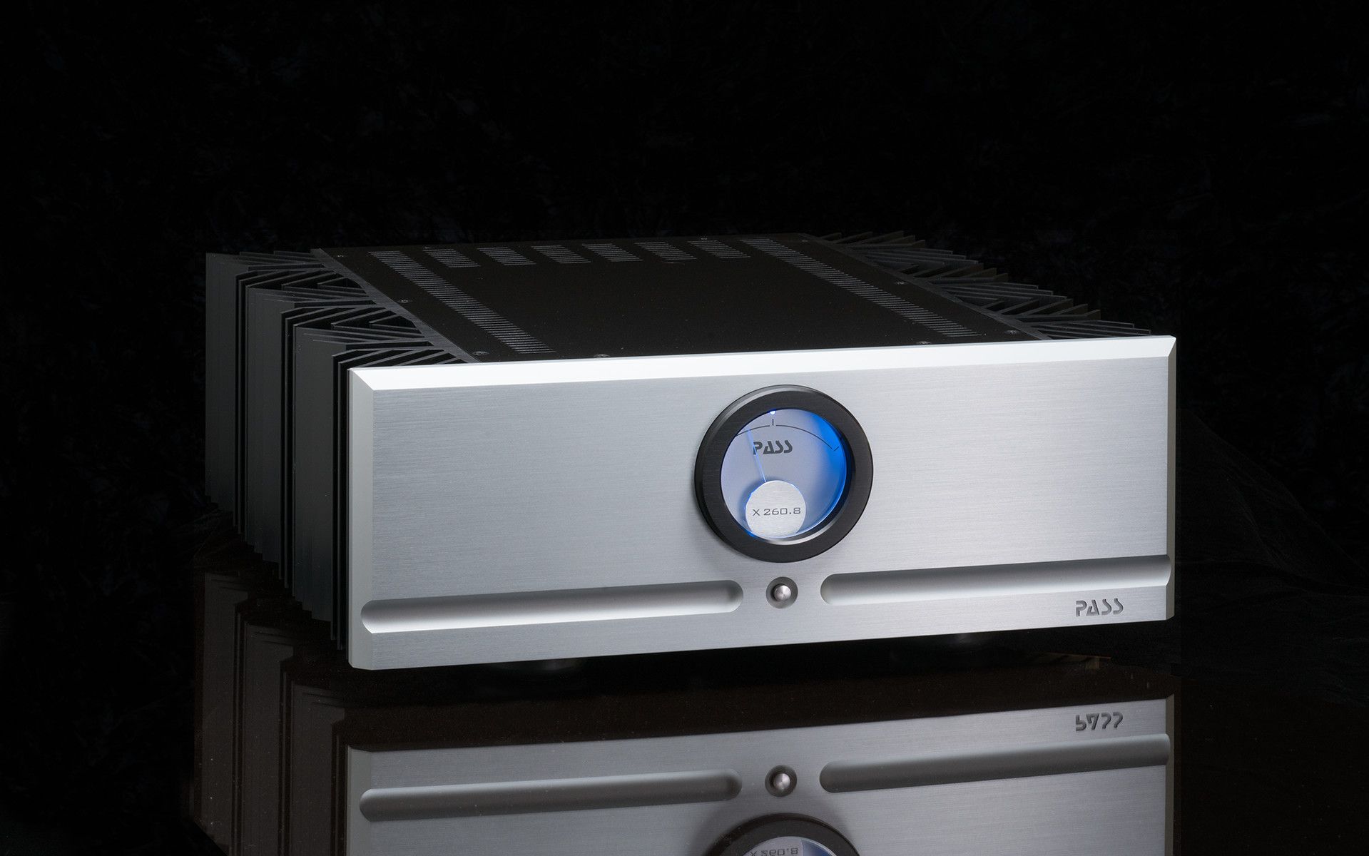 ラボンエクラ Pass Labs X260.8 Power Amplifier – Refined Audio